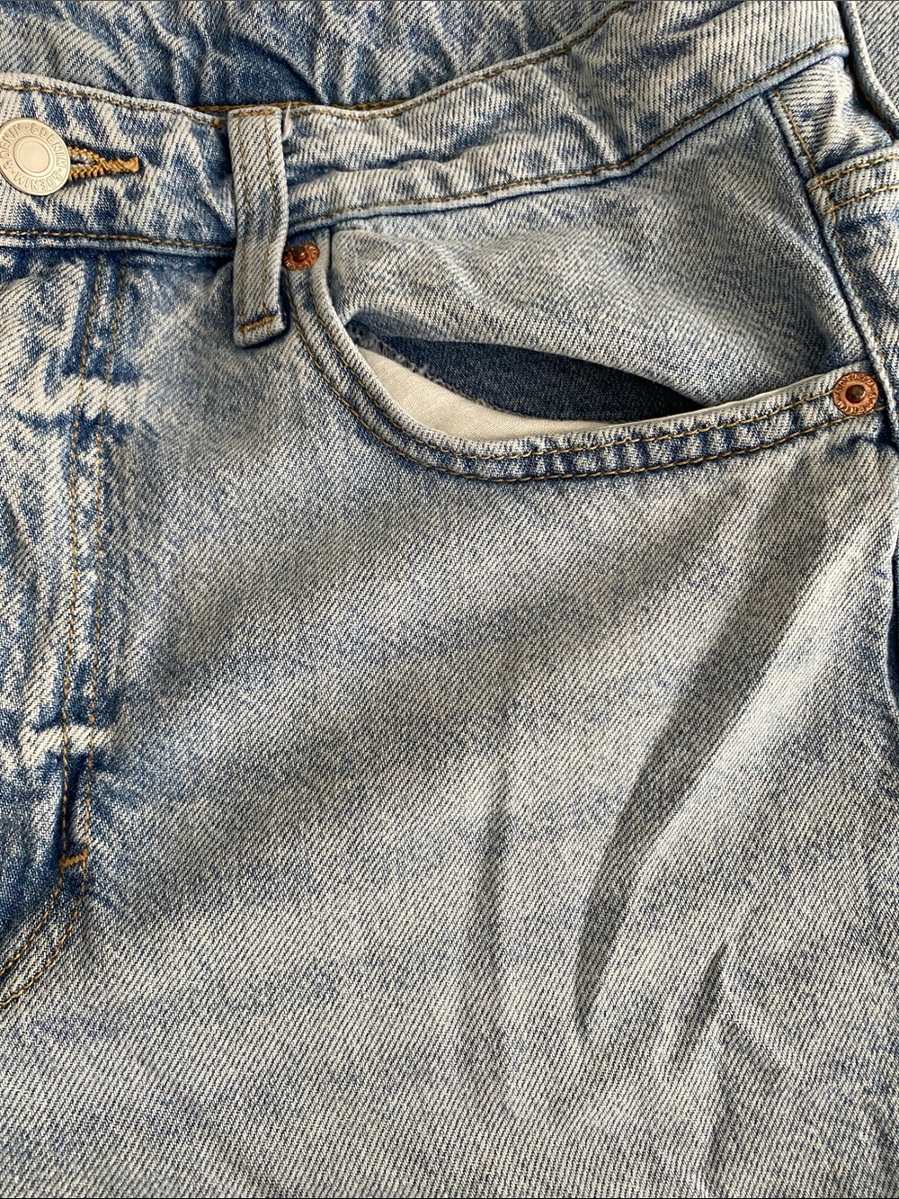 H&M High Waisted Light Blue Wide Leg Jeans - Picture 10 of 10